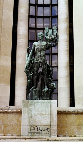 Parisian Statue 7.jpg - An early rocker.